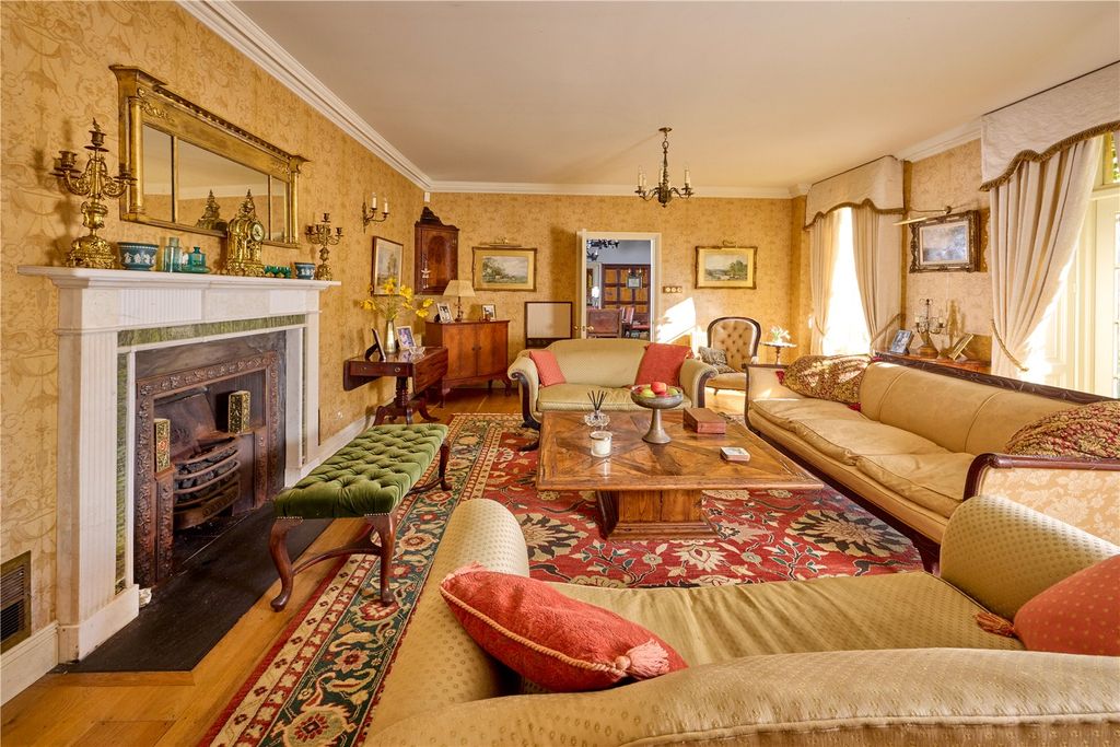 Property photo 3 of 22 Drawing Room