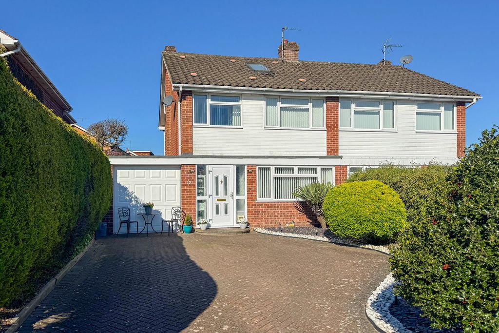 Property photo 1 of 19