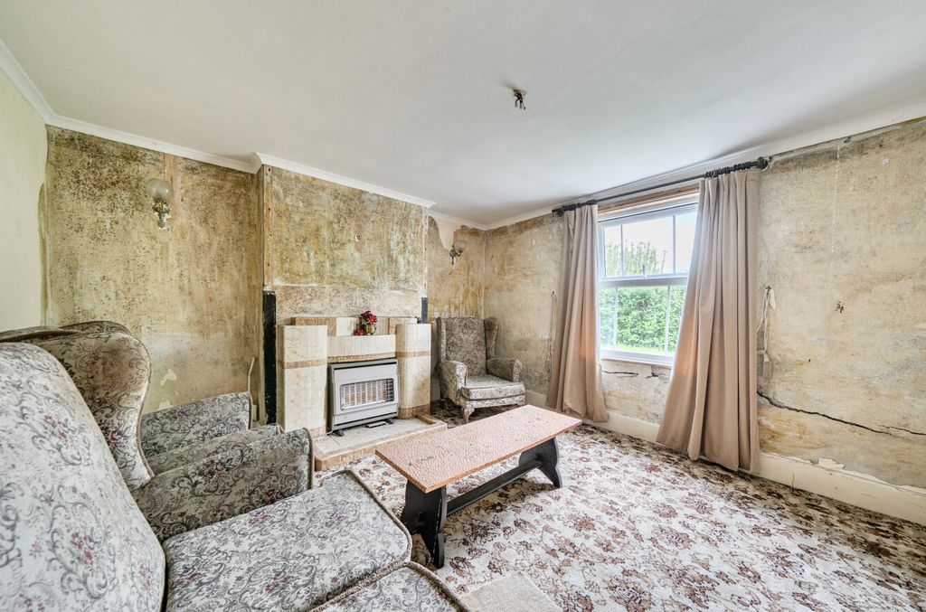 Property photo 2 of 20 1446173-2-69Fcbde...