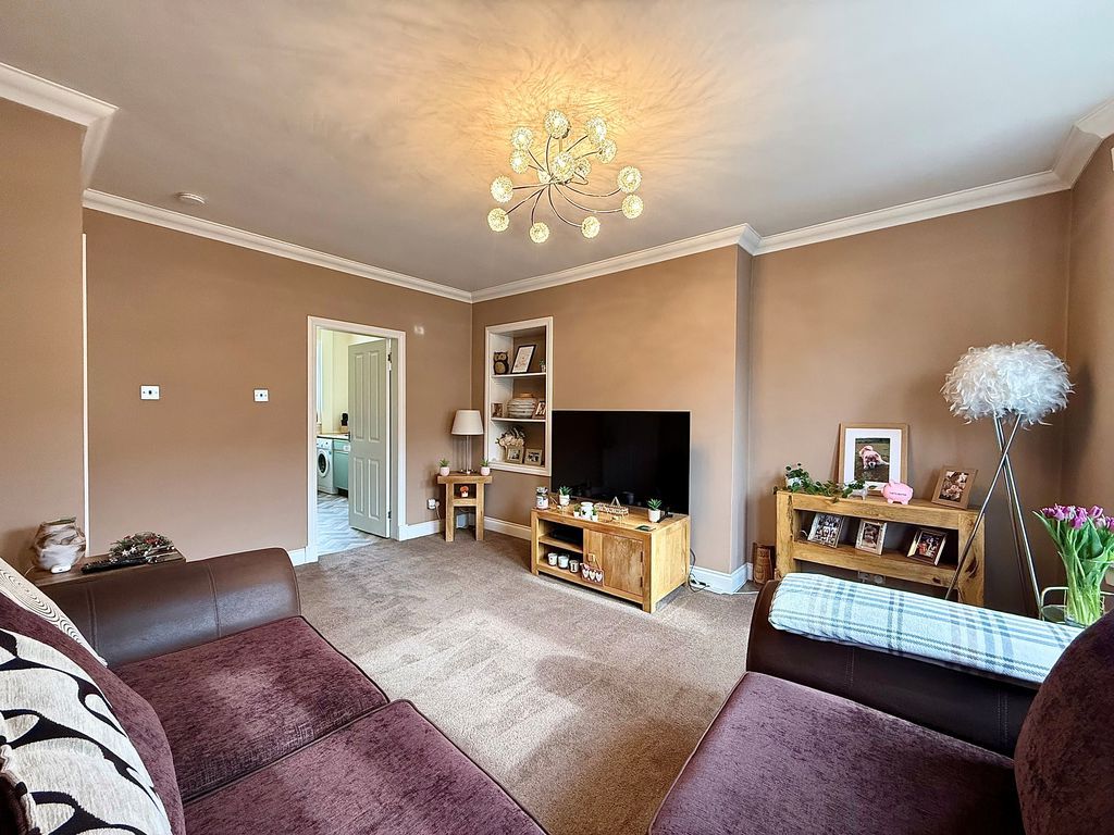 Property photo 3 of 16 Photo 6