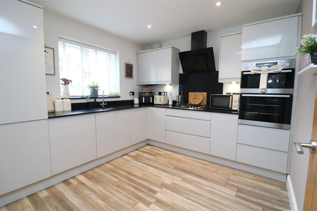 Property photo 2 of 14 Img_3122 !.Jpg