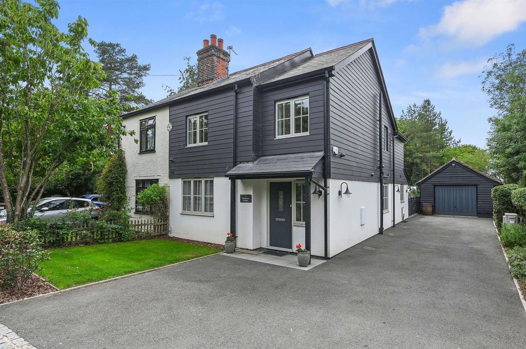 Property photo 1 of 35