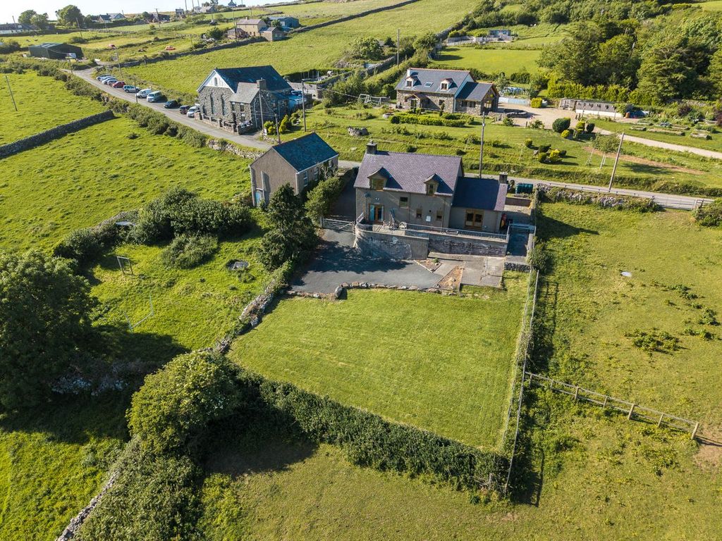 Property photo 3 of 45