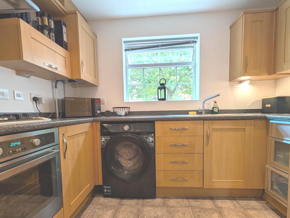 Property photo 2 of 9