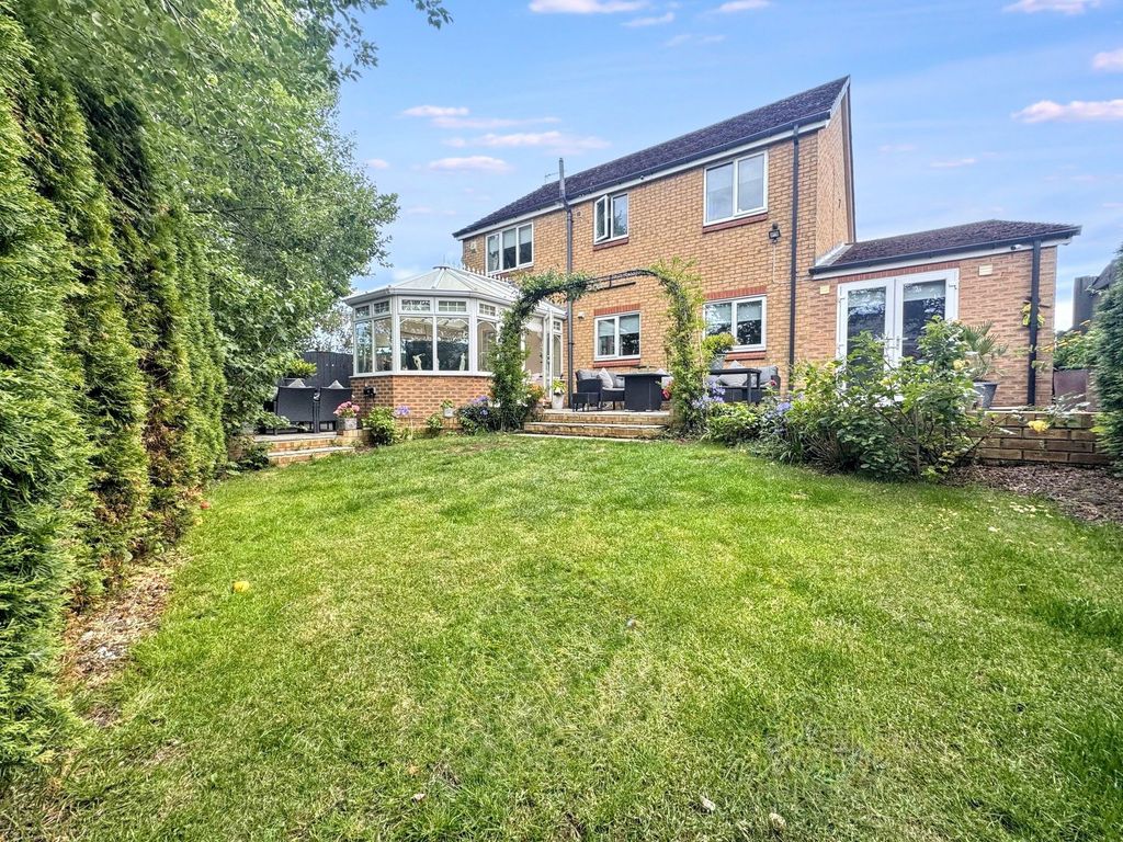 Property photo 3 of 25