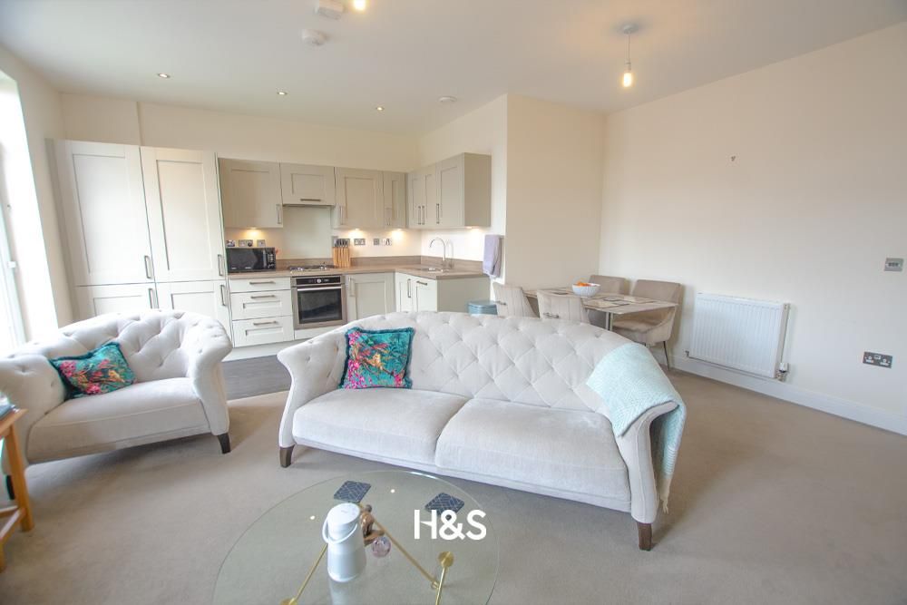 Property photo 2 of 9 Abbotsbury Court - Lounge Kitchen