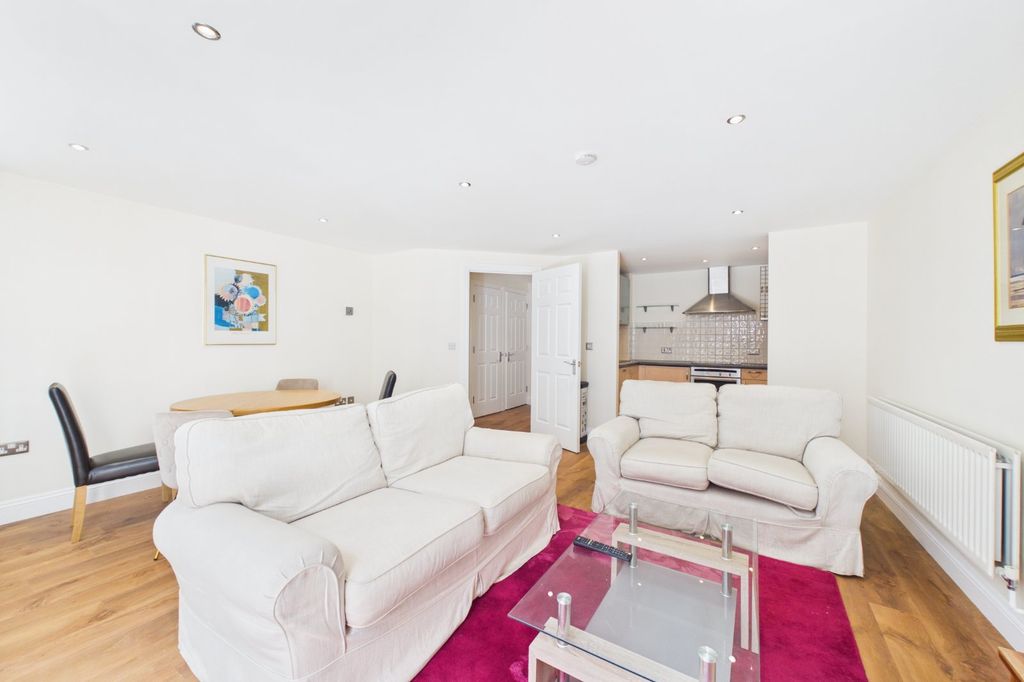 Property photo 1 of 10 Picture No. 01