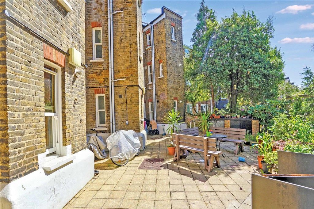 Property photo 2 of 5