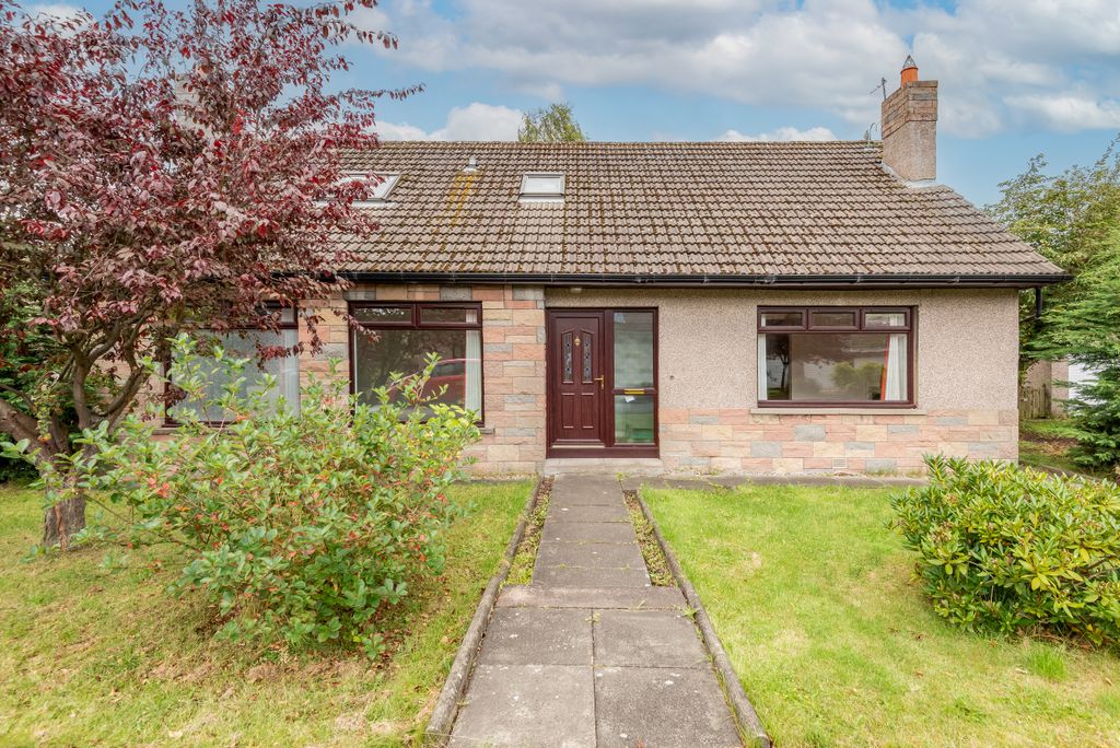 Property photo 1 of 27