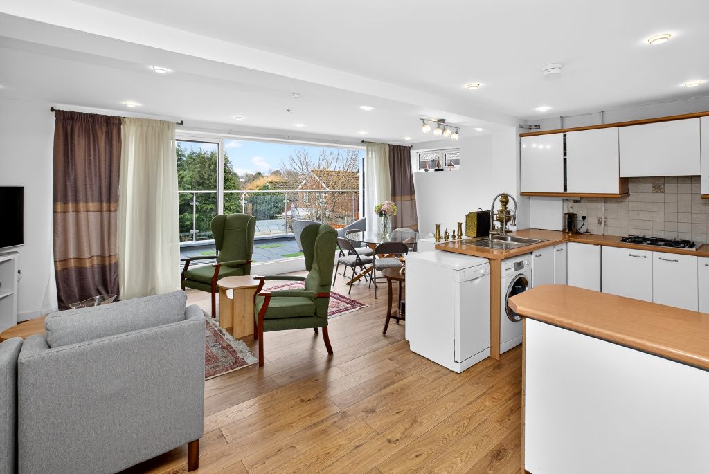 Property photo 3 of 20