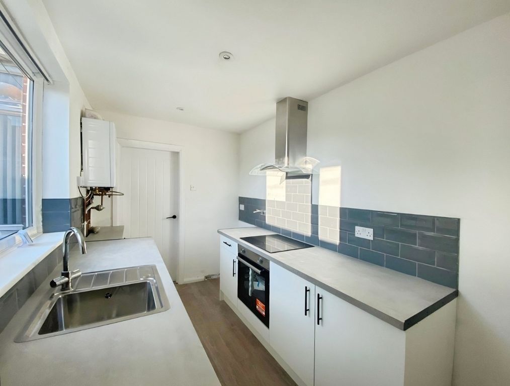 Property photo 3 of 13 4673974