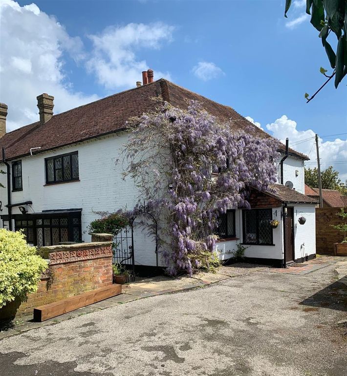 Property photo 1 of 33 Main House.Jpg