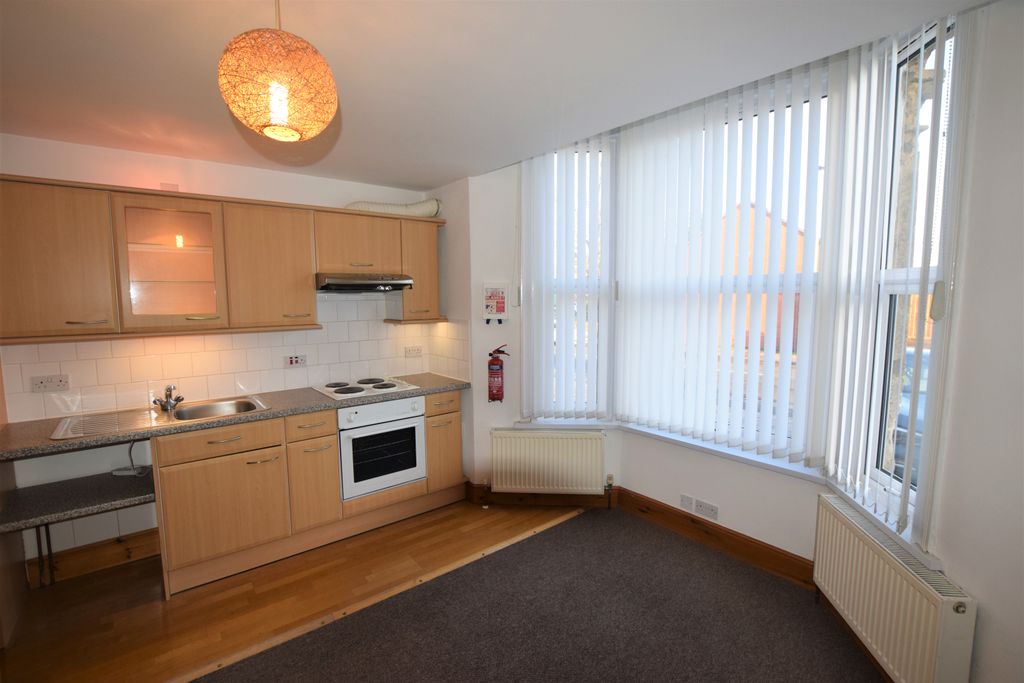 Property photo 2 of 8 Photo 02