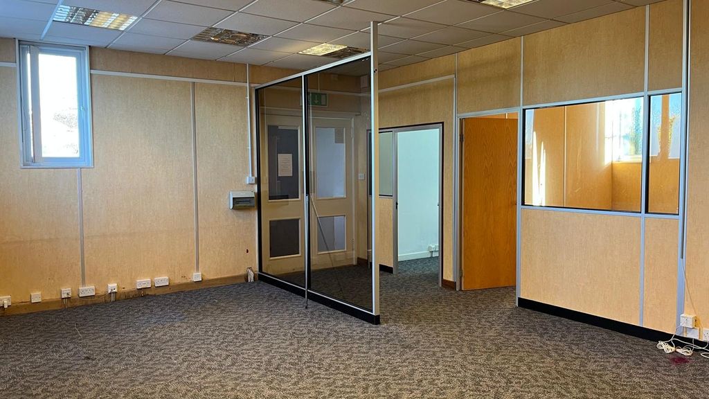 Property photo 2 of 16 16.Jpeg