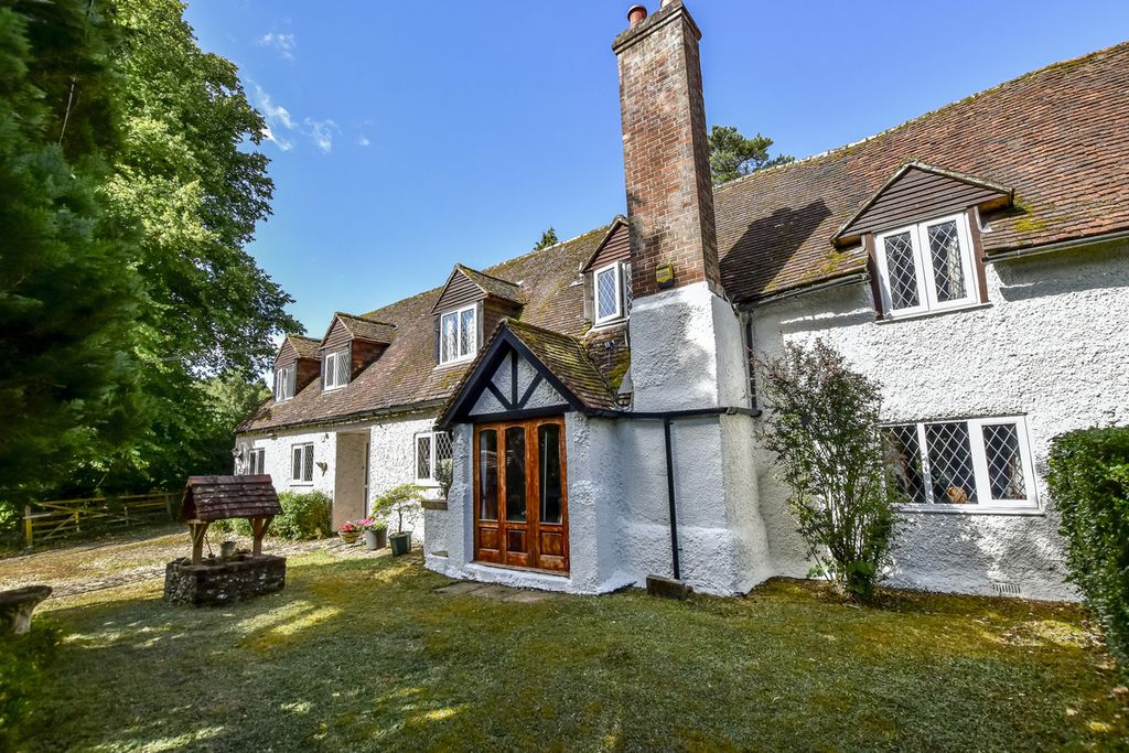 Property photo 3 of 38