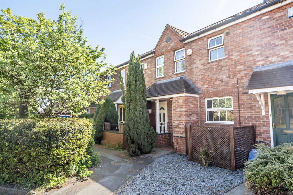 Property photo 1 of 12 External