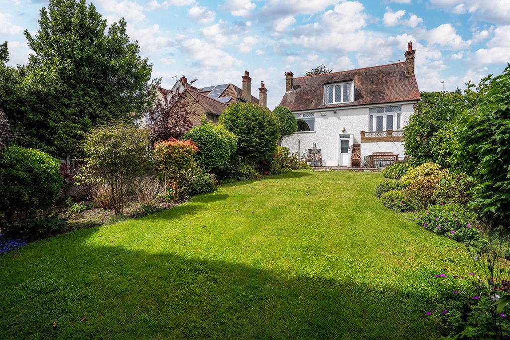 Property photo 3 of 24 5188543