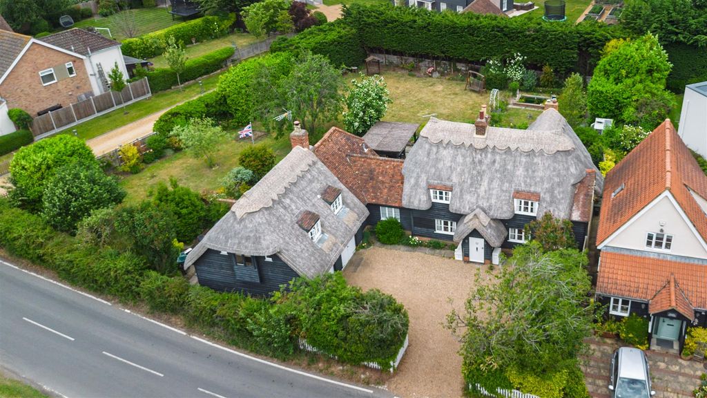 Property photo 2 of 32