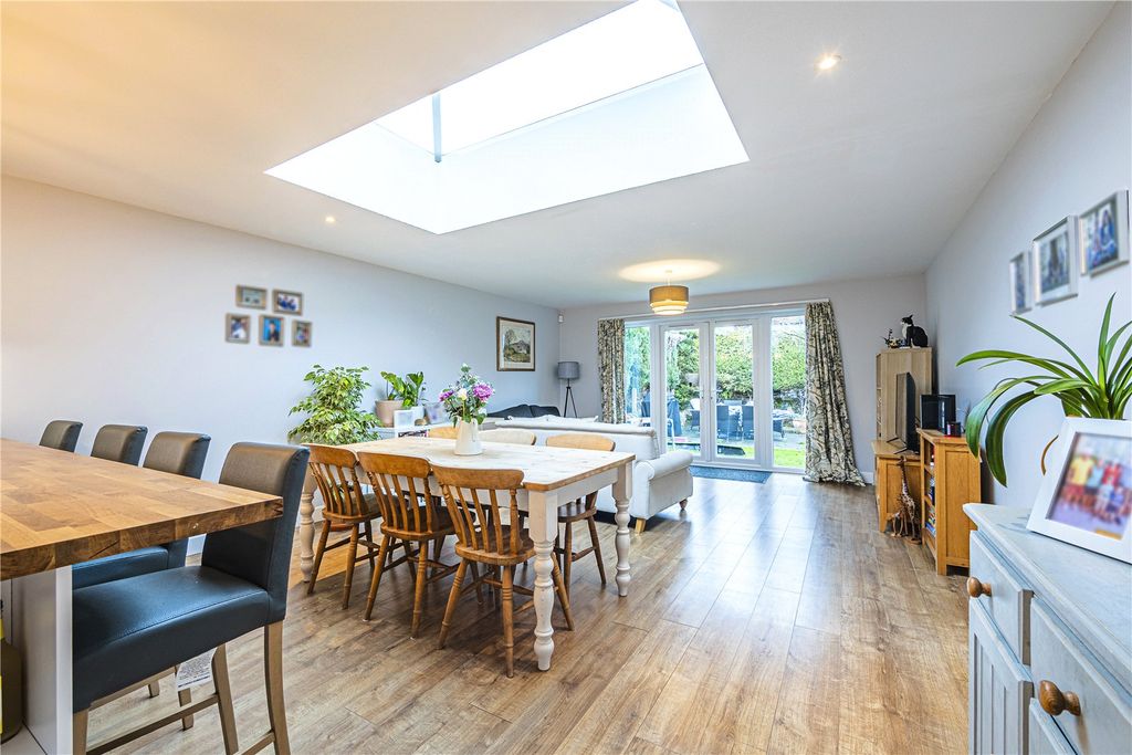 Property photo 3 of 22 Picture No. 20