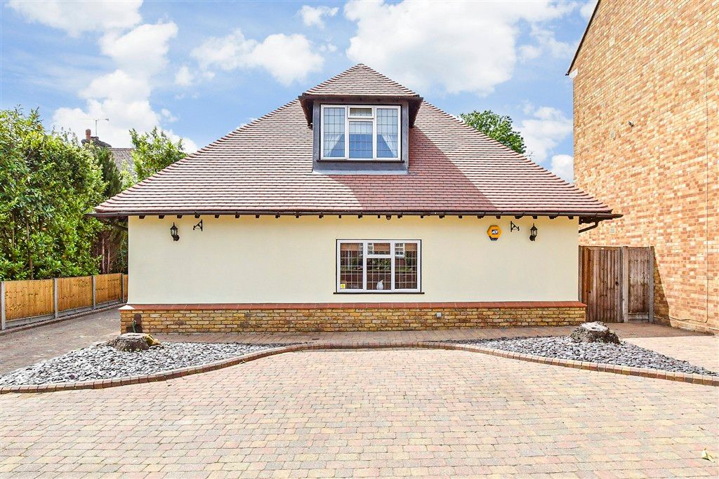 Property photo 1 of 21 External (Web)