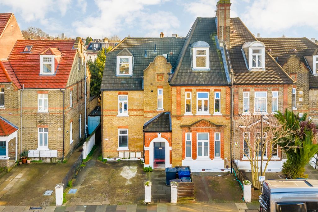 Property photo 2 of 14