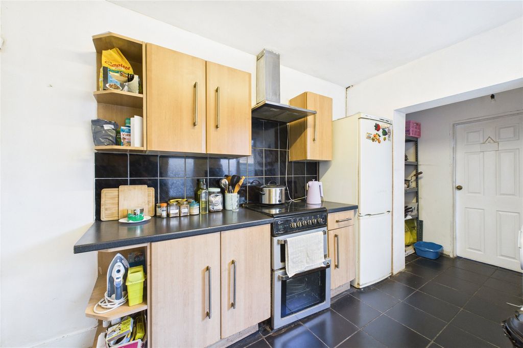 Property photo 3 of 9 Picture No. 09