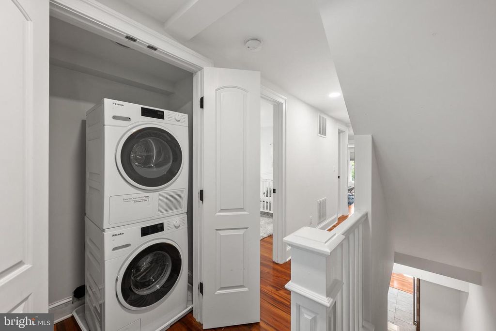 Property photo 2 of 2 <Alttext/>