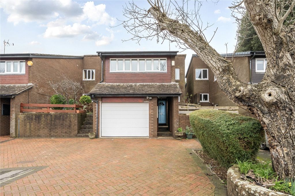 Property photo 1 of 23 Picture No. 10