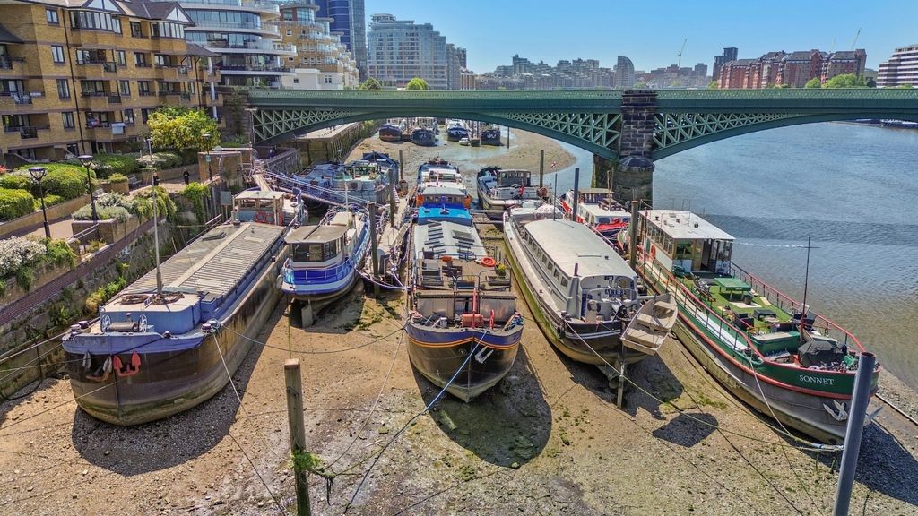 Property photo 3 of 30