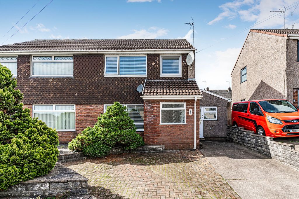 Property photo 1 of 33