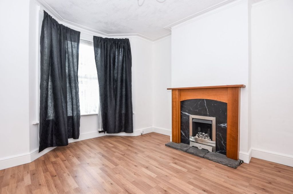 Property photo 2 of 7 Picture No. 03