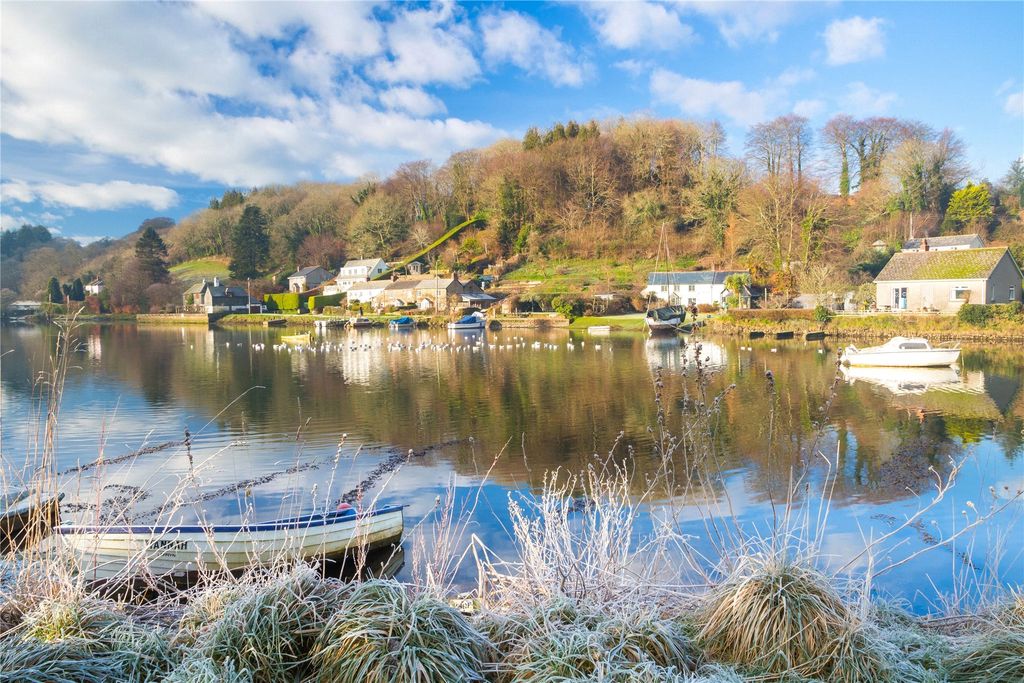 Property photo 3 of 8 Nearby Lerryn