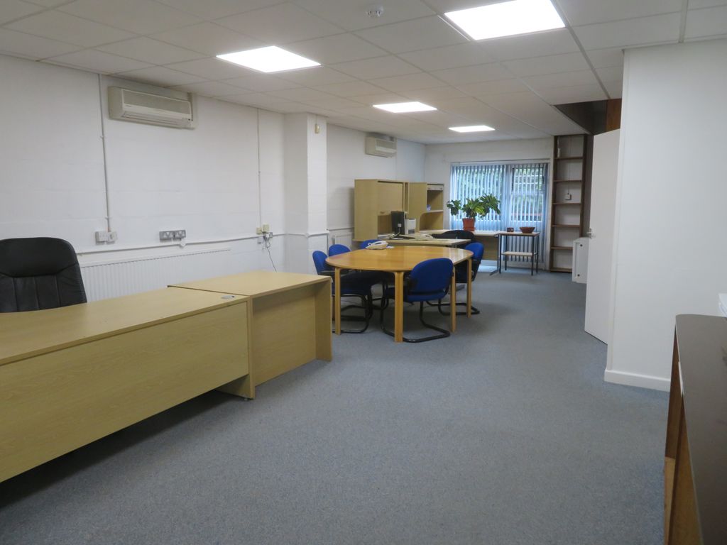 Property photo 3 of 4