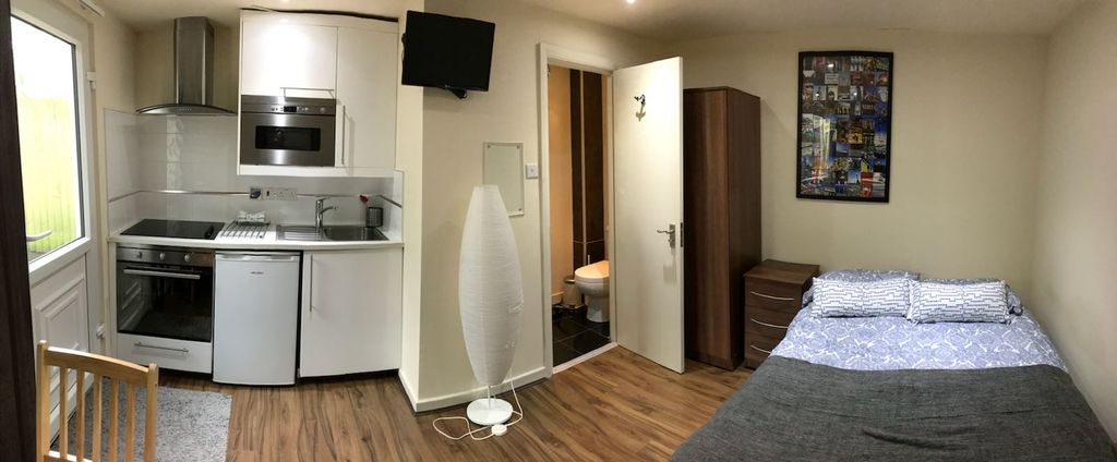 Property photo 3 of 6