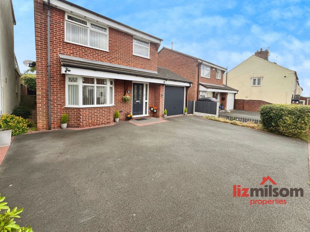 Property photo 1 of 33