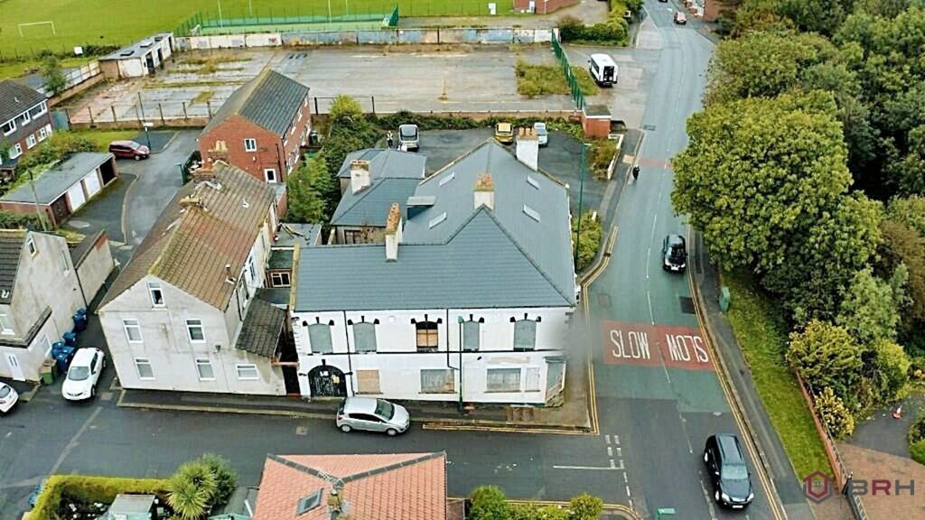 Property photo 3 of 11