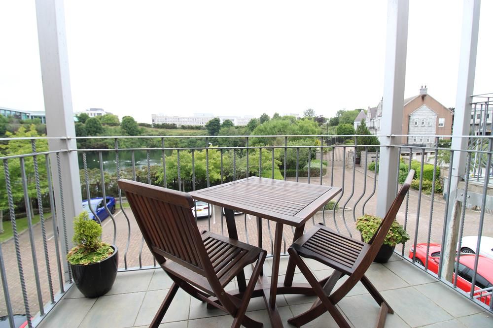 Property photo 2 of 13 Balcony 2