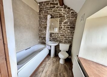 Property photo 3 of 11 Bathroom