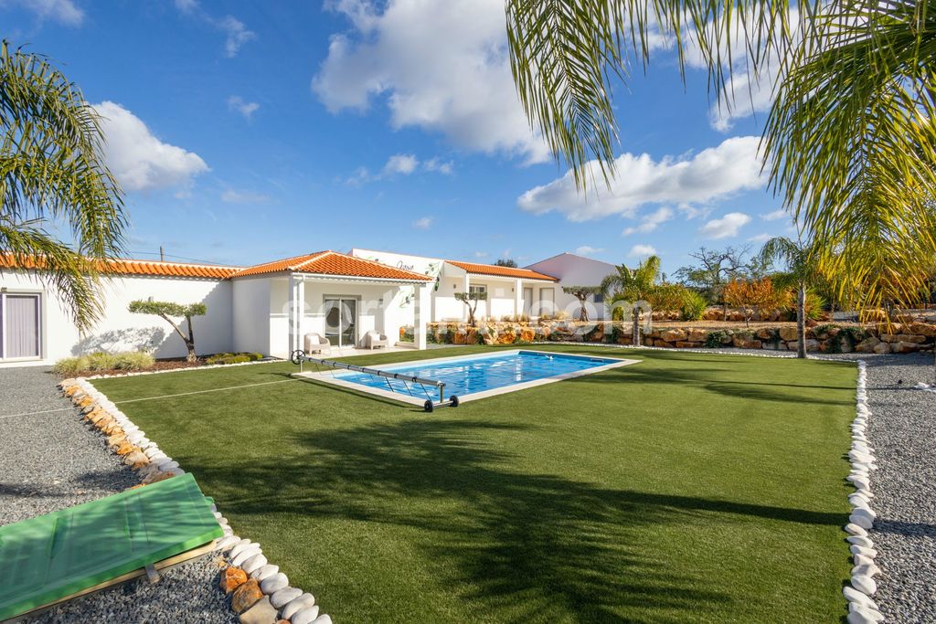 Property photo 1 of 53