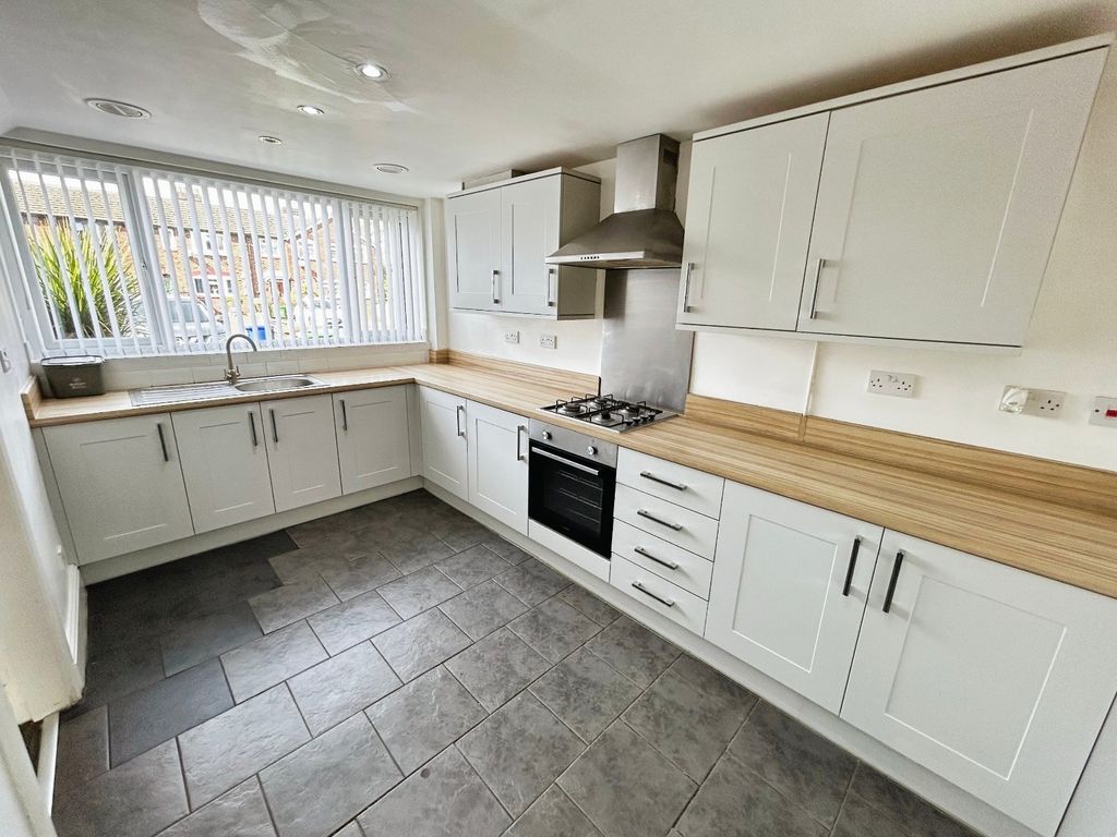 Property photo 2 of 17 Picture No. 01