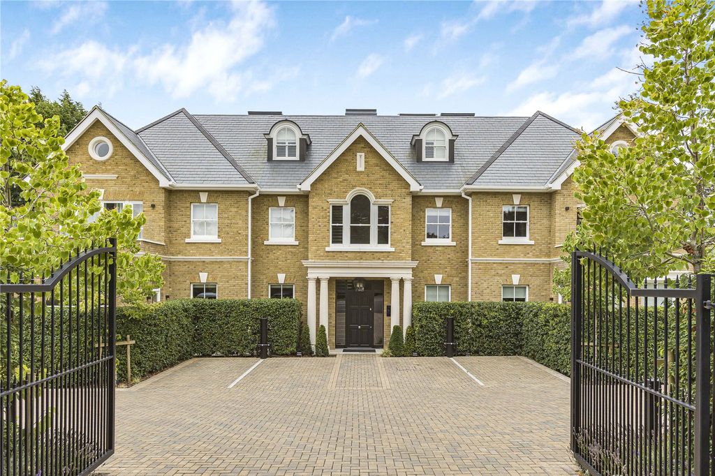 Property photo 3 of 27 Picture No. 33