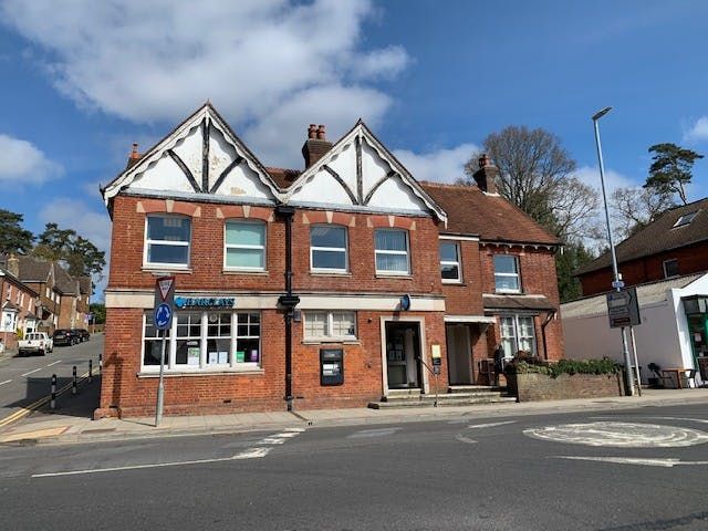 Property photo 1 of 5 46 High Street Heathfield.Jpg