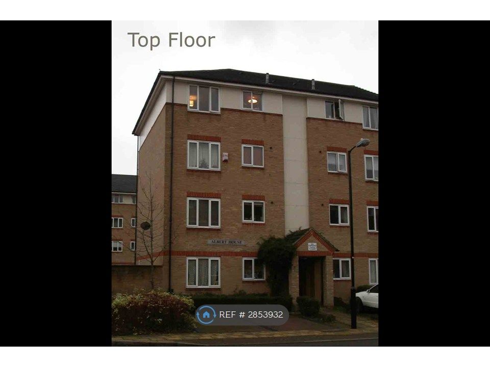 Property photo 1 of 8 Top Floor