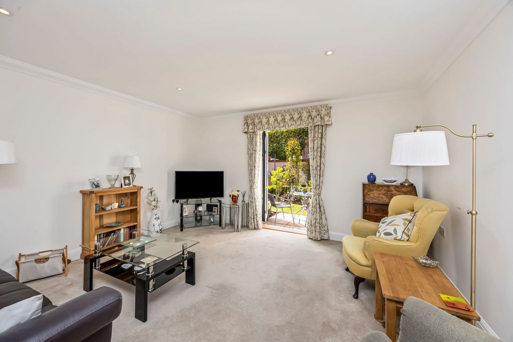 Property photo 3 of 15