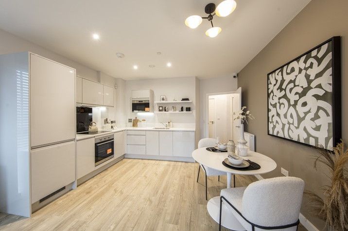 Property photo 2 of 14 Vb2327893 The Green At Epping Gate 1 Bed Show Apartment Plot 20 15 716x515