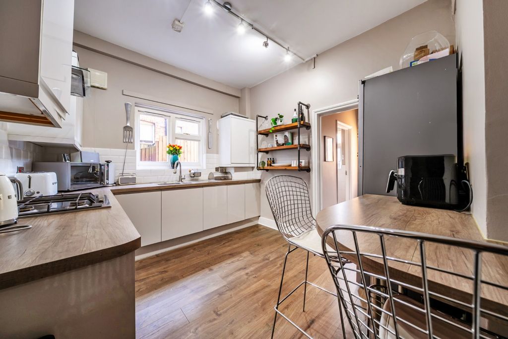 Property photo 3 of 10 Picture No. 19