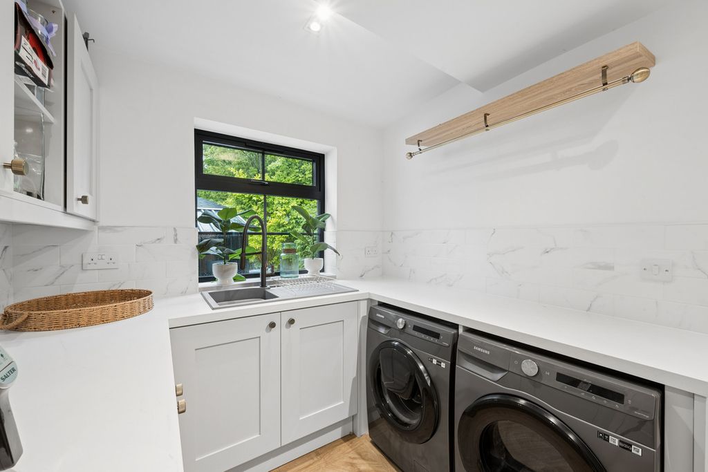 Additional image 10 of 7 bed detached house for saleAlwoodley Lane, Alwoodley, Leeds LS17