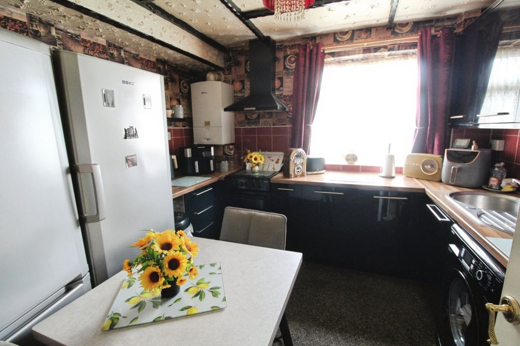 Property photo 2 of 6 Picture No. 06