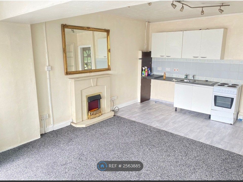 Property photo 1 of 4