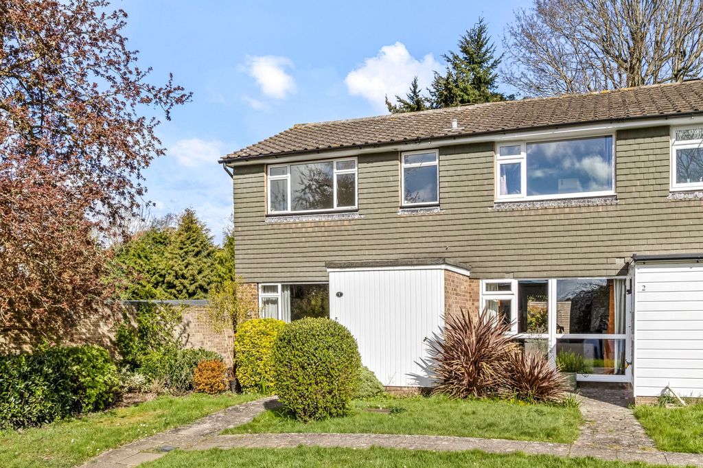 Property photo 1 of 18